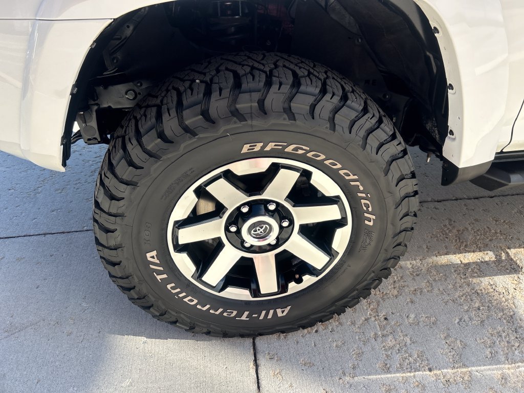 Used 2022 Toyota 4Runner TRD Off-Road AWD/4WD image 15