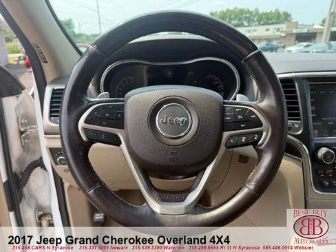 Used 2017 Jeep Grand Cherokee Overland w/ Jeep Active Safety Group AWD/4WD image 19