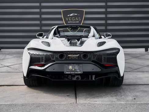 Used 2025 McLaren Artura Spider image 23