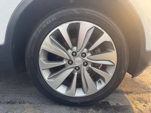 Used 2019 Buick Encore Preferred FWD image 19
