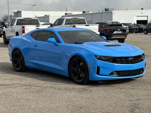 Used 2023 Chevrolet Camaro LT w/ RS Package image 6