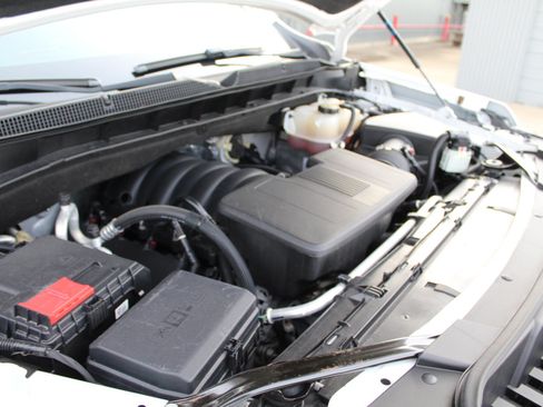 Used 2023 Chevrolet Suburban Premier RWD image 63
