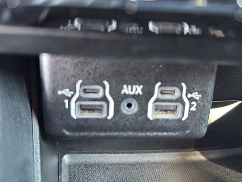 Used 2023 Dodge Durango SXT image 26