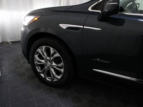 Used 2020 Buick Enclave Avenir w/ Avenir Technology Package image 9