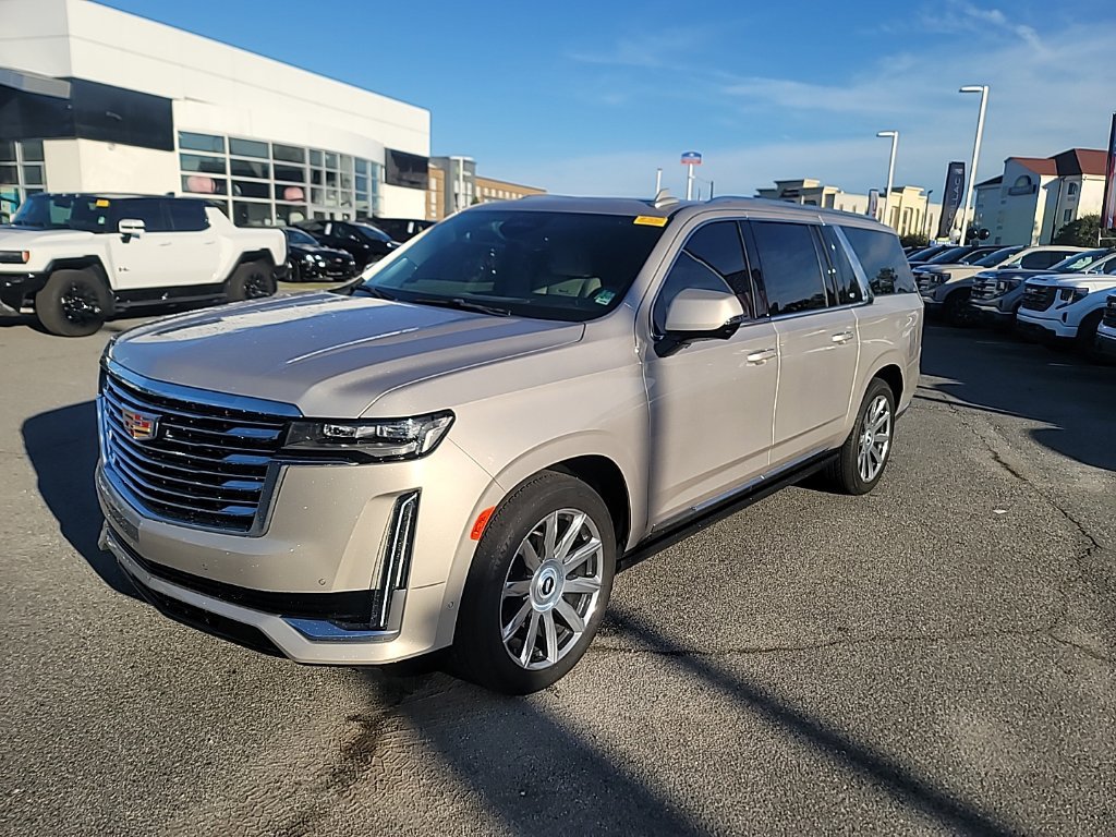 Used 2024 Cadillac Escalade ESV Premium Luxury Platinum w/ Heavy-Duty Trailer Package AWD/4WD image 3