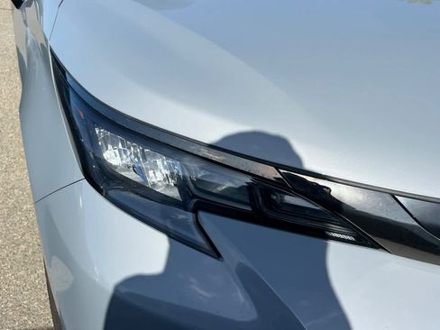 Used 2024 Toyota Sienna XLE Woodland Edition AWD/4WD image 14