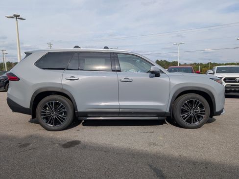 New 2026 Toyota Grand Highlander AWD Hybrid image 6