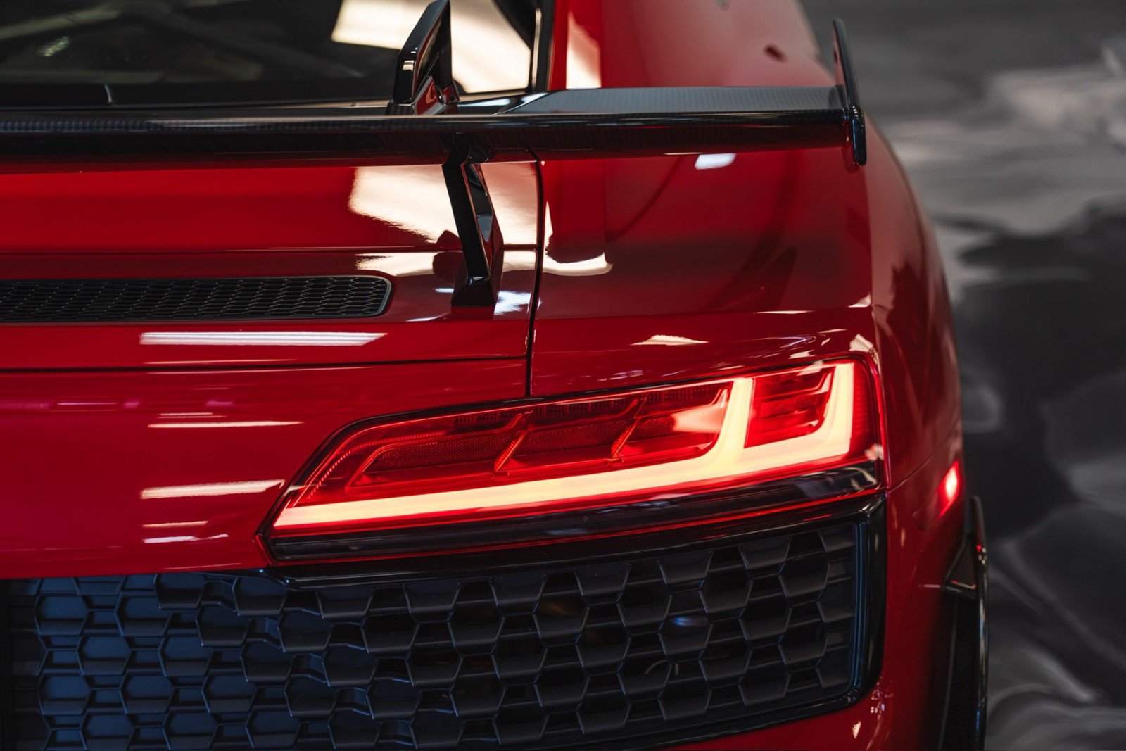 Used 2023 Audi R8 V10 GT RWD image 12