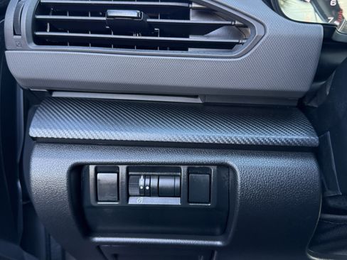 Used 2025 Subaru Crosstrek 2.5i Limited image 24