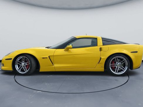 Used 2006 Chevrolet Corvette Z06 RWD image 10