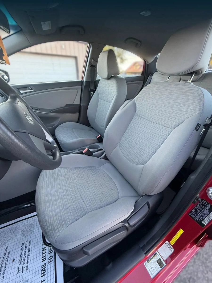 Used 2017 Hyundai Accent SE FWD image 23