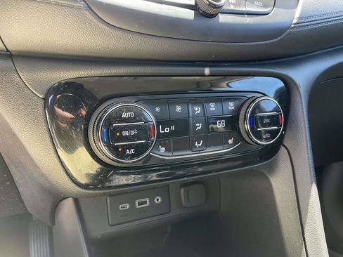 Used 2023 Buick Encore GX Select FWD image 14