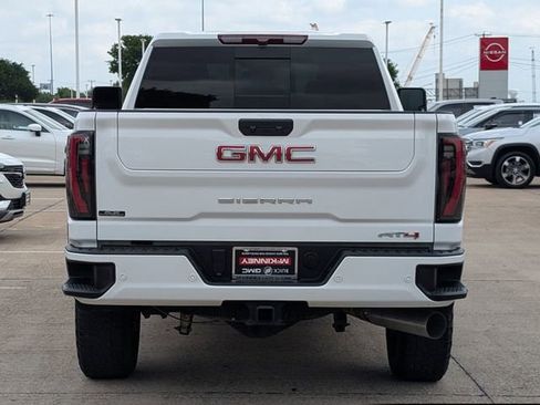 Certified 2024 GMC Sierra 2500 AT4 w/ AT4 Preferred Package image 5