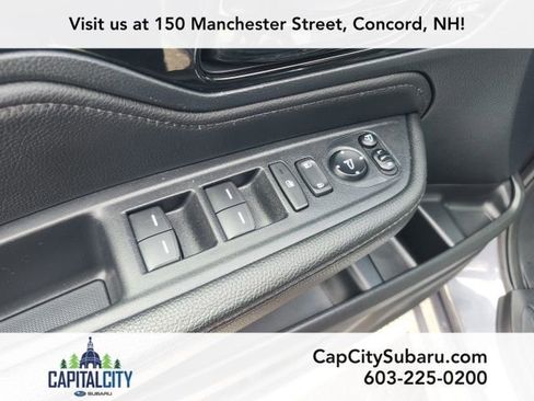 Used 2023 Honda Odyssey Elite image 9