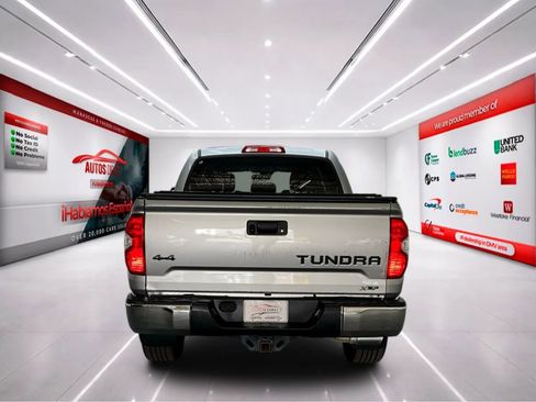 Used 2018 Toyota Tundra SR5 w/ SR5 Upgrade Package image 6