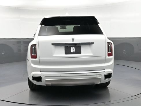 Certified 2019 Rolls-Royce Cullinan AWD/4WD image 7