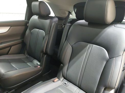 Used 2024 MAZDA CX-90 Plug-In Hybrid w/ Premium Pkg image 16