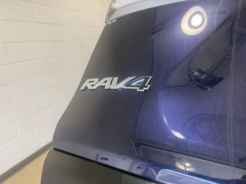 Certified 2021 Toyota RAV4 XSE AWD/4WD image 14