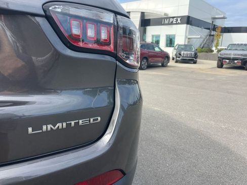 Used 2022 Jeep Compass Limited image 29