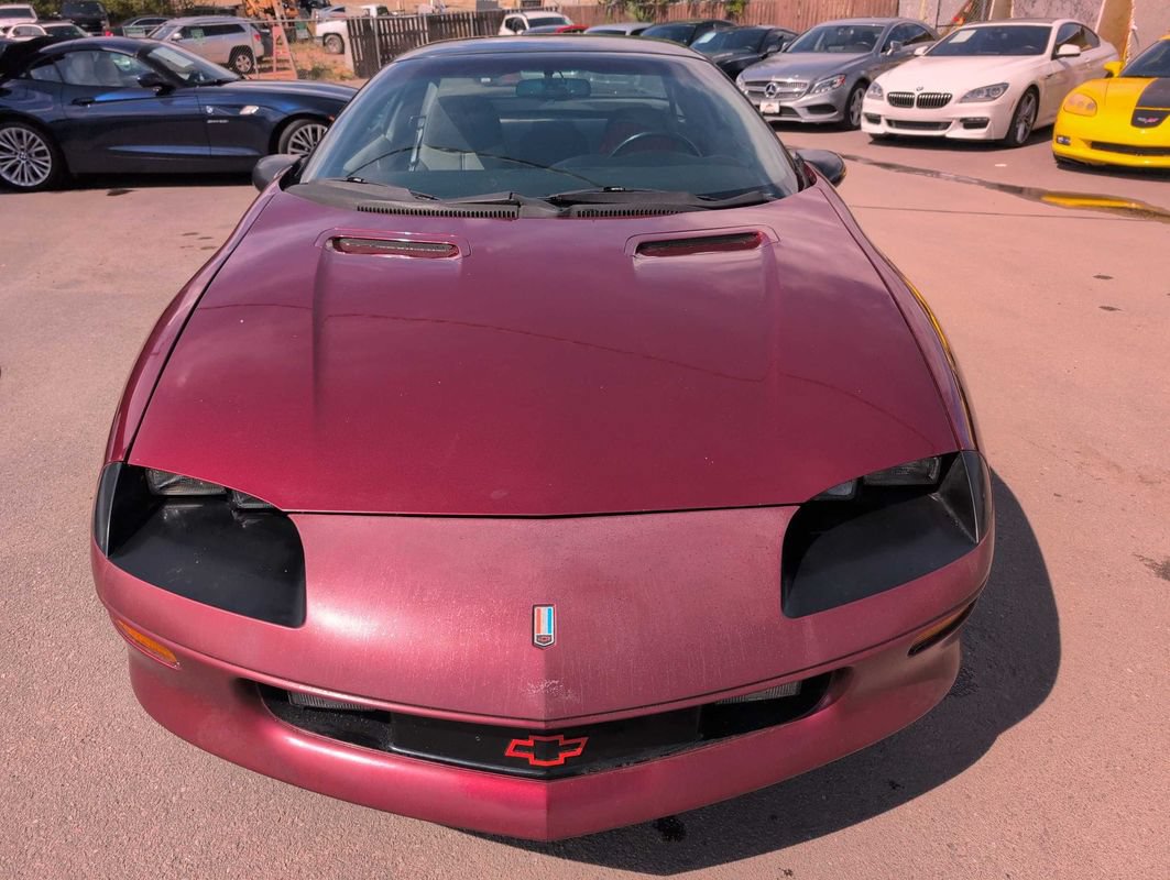 Used 1994 Chevrolet Camaro Z28 RWD image 2