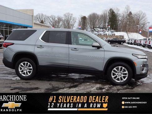 Used 2024 Chevrolet Traverse LS w/ Safety Package image 1