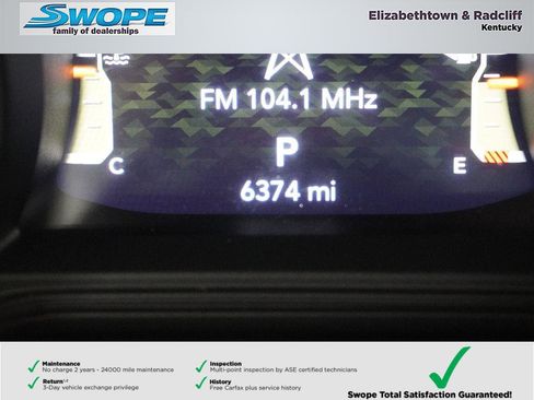 Used 2024 Jeep Wrangler Unlimited Rubicon w/ Technology Group image 17