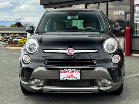 Used 2017 FIAT 500L Trekking w/ Popular Equipment Package FWD image 8