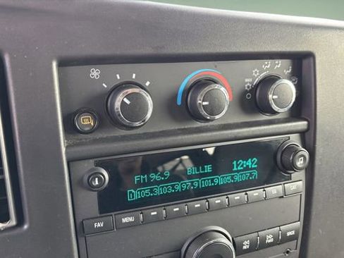 Used 2024 Chevrolet Express 3500 LT w/ LT Preferred Equipment Group image 27