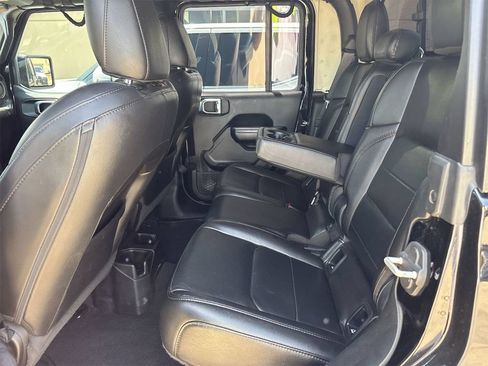Used 2021 Jeep Gladiator Sport AWD/4WD image 7