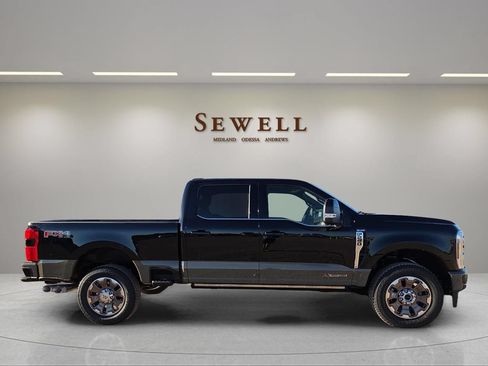 New 2026 Ford F250 King Ranch w/ FX4 Off-Road Package AWD/4WD image 5