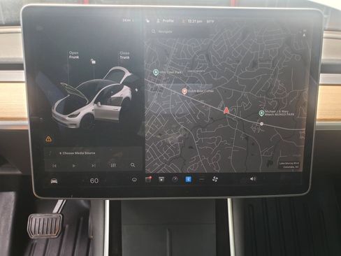 Used 2020 Tesla Model Y Long Range AWD/4WD image 36