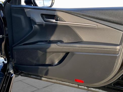 Used 2025 Toyota Camry SE FWD image 22