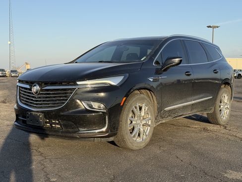 Used 2023 Buick Enclave Premium w/ Experience Buick Package image 7