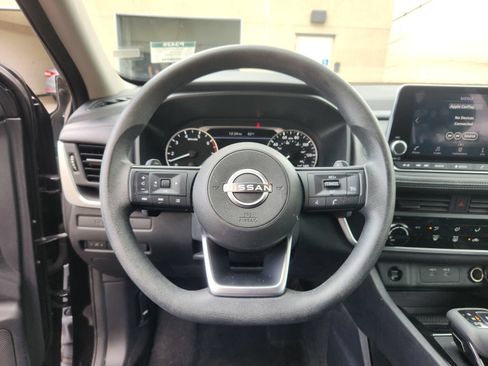 Used 2024 Nissan Rogue S FWD image 14