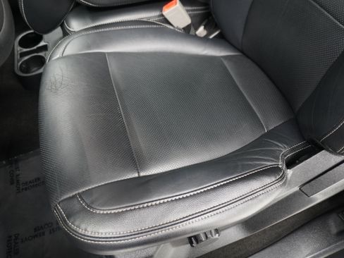 Used 2019 Ford F150 XLT AWD/4WD image 12