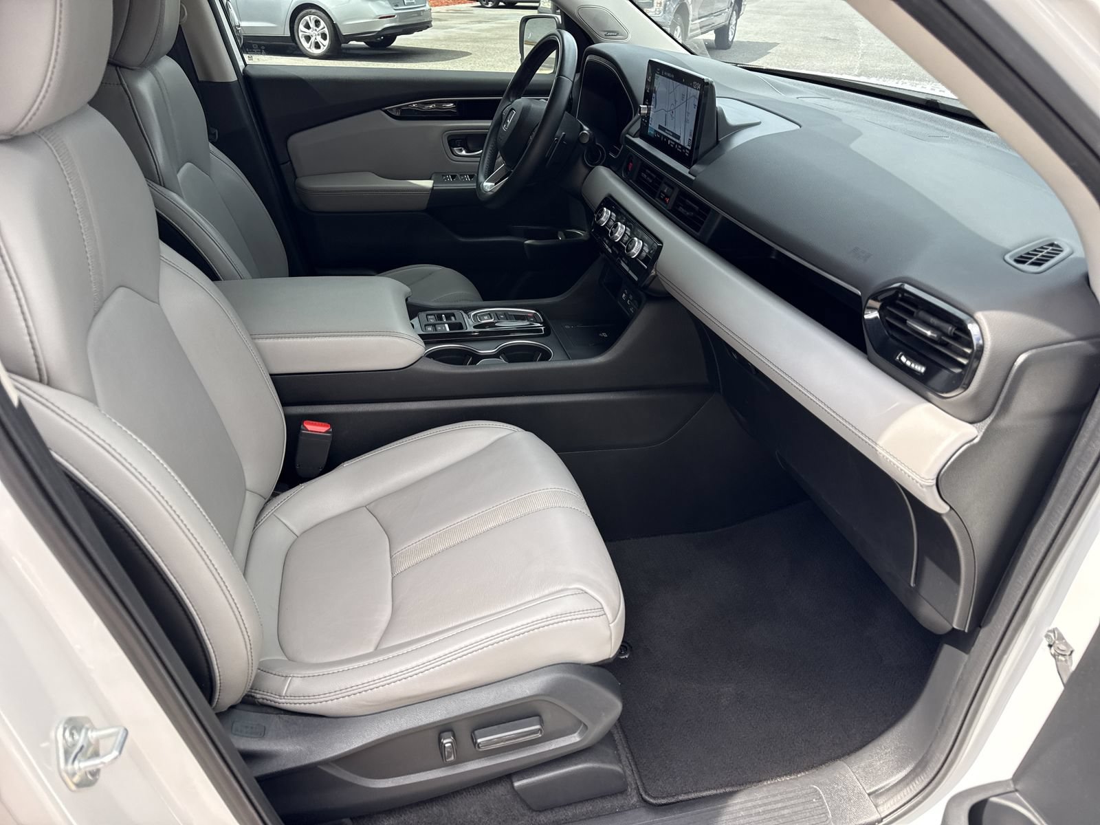 Used 2023 Honda Pilot Touring image 34