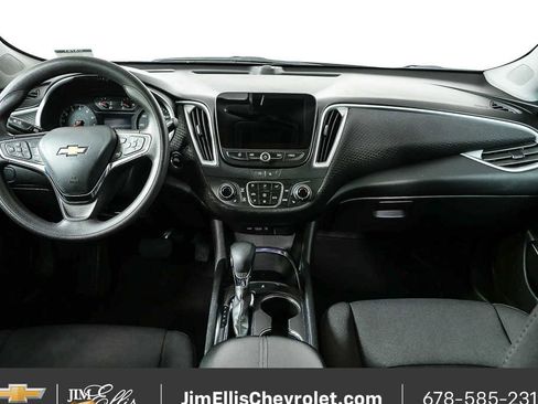 Used 2023 Chevrolet Malibu LT FWD image 19