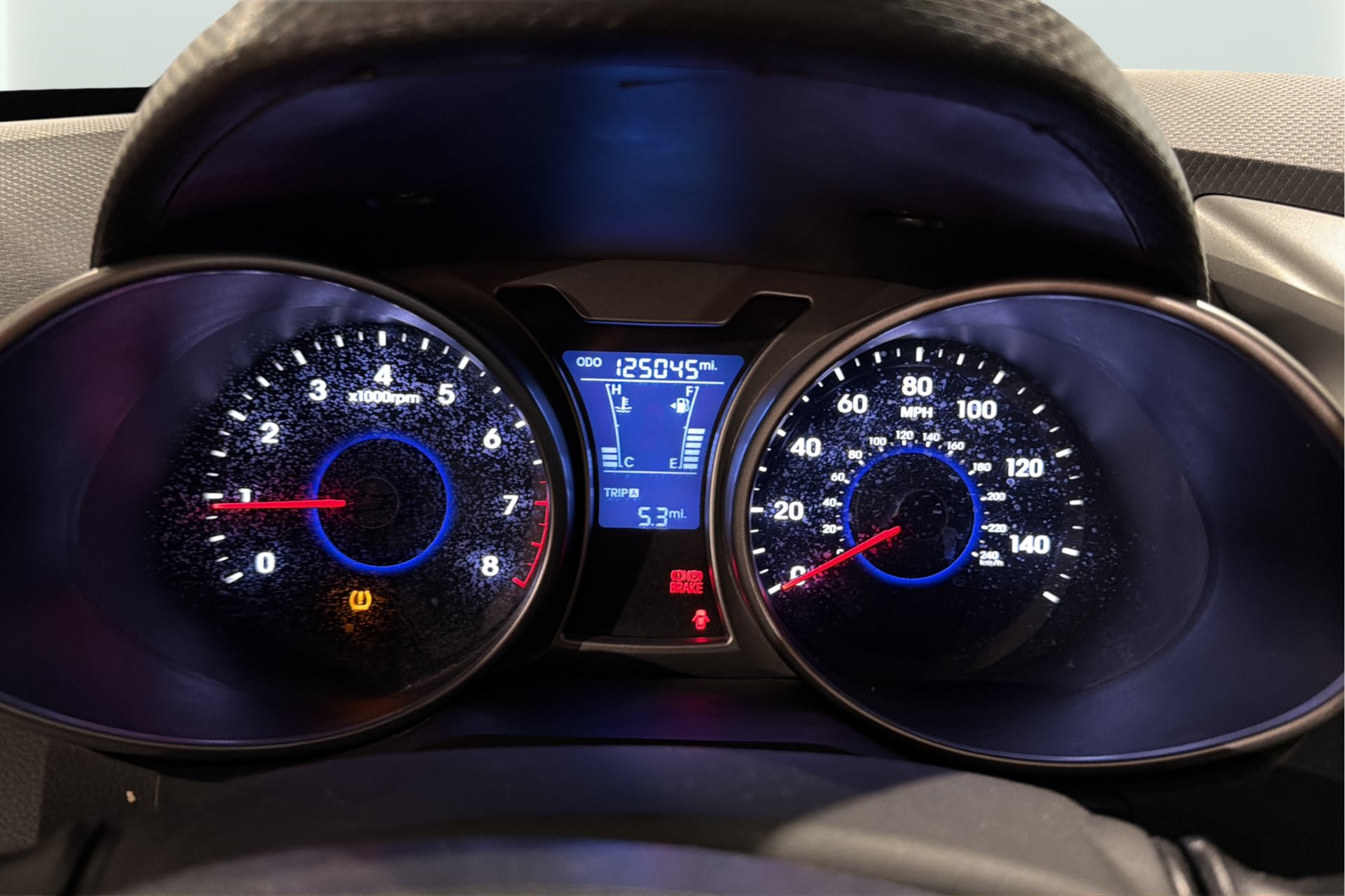 Used 2014 Hyundai Veloster FWD image 29