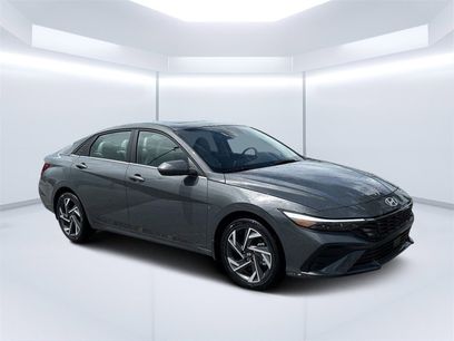 New 2025 Hyundai Elantra Limited