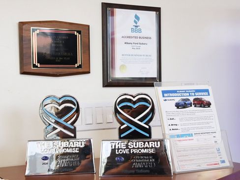 Used 2023 Ford Explorer XLT image 44