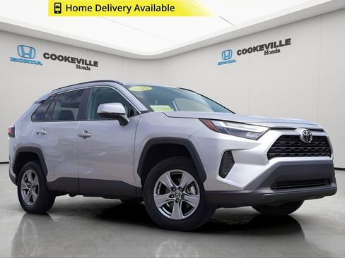 Used 2025 Toyota RAV4 XLE image 1