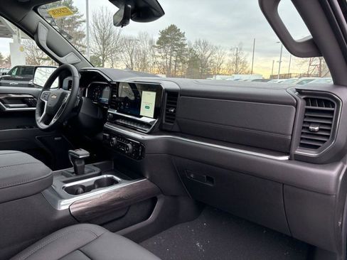 New 2026 Chevrolet Silverado 1500 LTZ w/ LTZ Premium Package AWD/4WD image 19