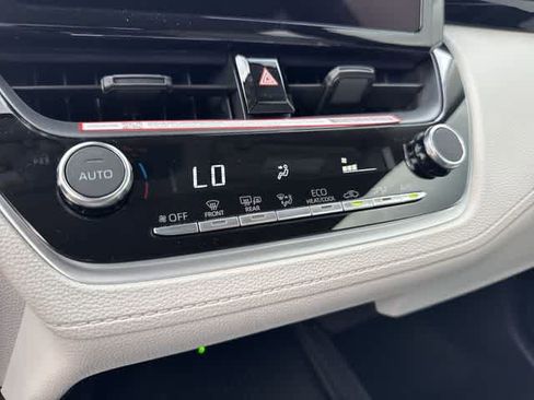 Used 2026 Toyota Corolla Cross LE w/ Moonroof Package image 23