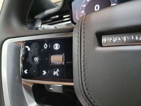 New 2025 Land Rover Range Rover SE image 15