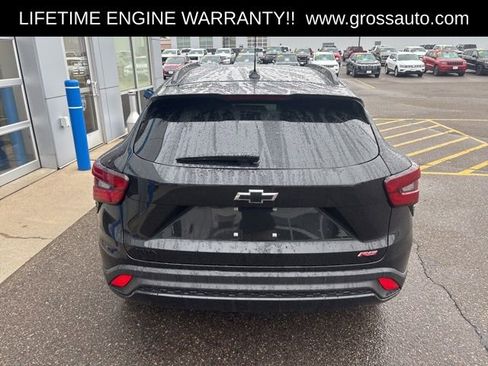 New 2026 Chevrolet Trax RS w/ Sunroof Package FWD image 6