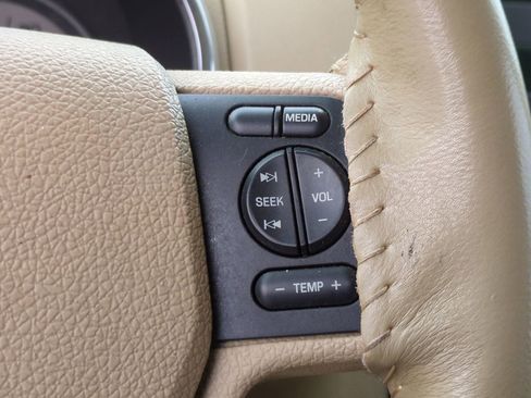 Used 2006 Ford Explorer Limited image 24