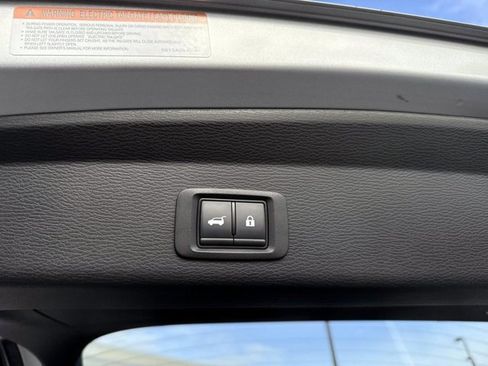 Used 2024 Mitsubishi Outlander SE image 13