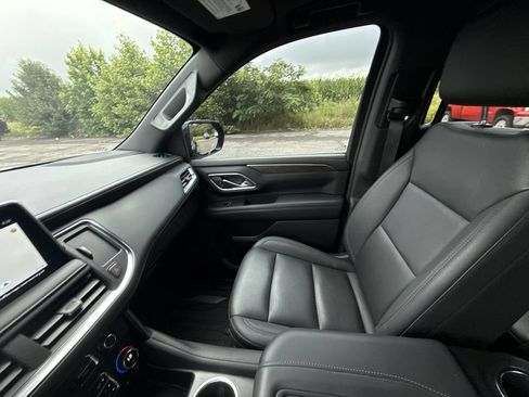 Certified 2023 Chevrolet Tahoe Z71 w/ Luxury Package AWD/4WD image 26