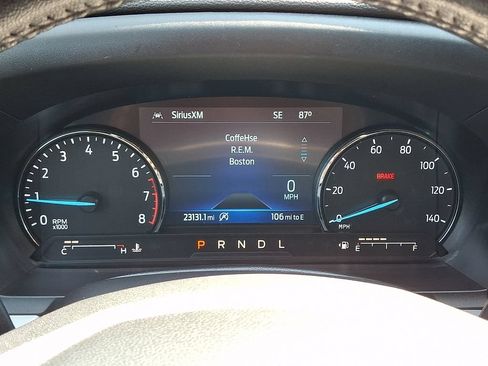 Used 2023 Ford Explorer XLT AWD/4WD image 21