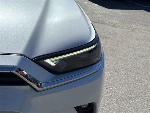 Used 2024 Toyota Grand Highlander Limited image 17